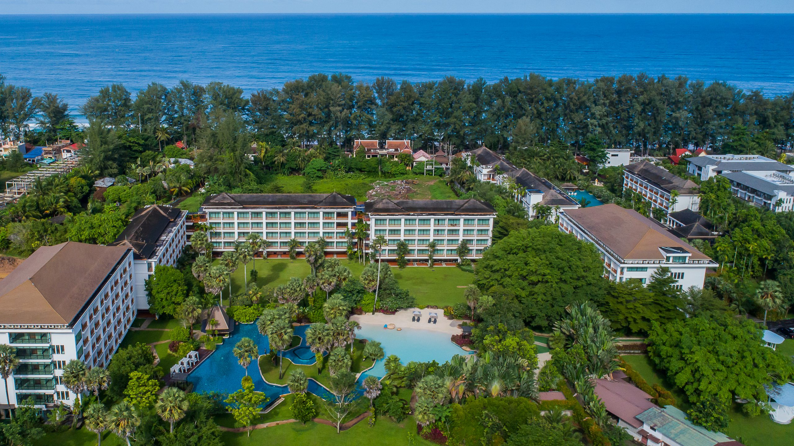 Naithonburi Beach Resort 4* — тихий семейный рай на севере Пхукета